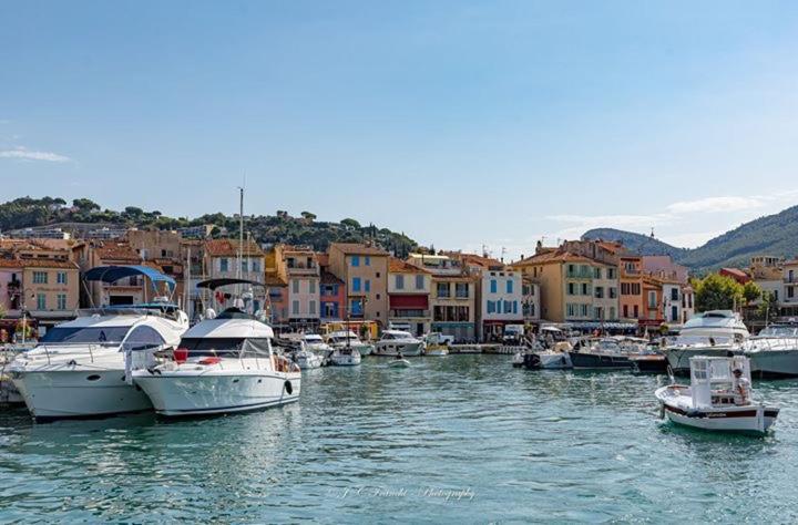 La Maison De Doms Avec Jacuzzi Et Vue Mer Cassis Exterior foto