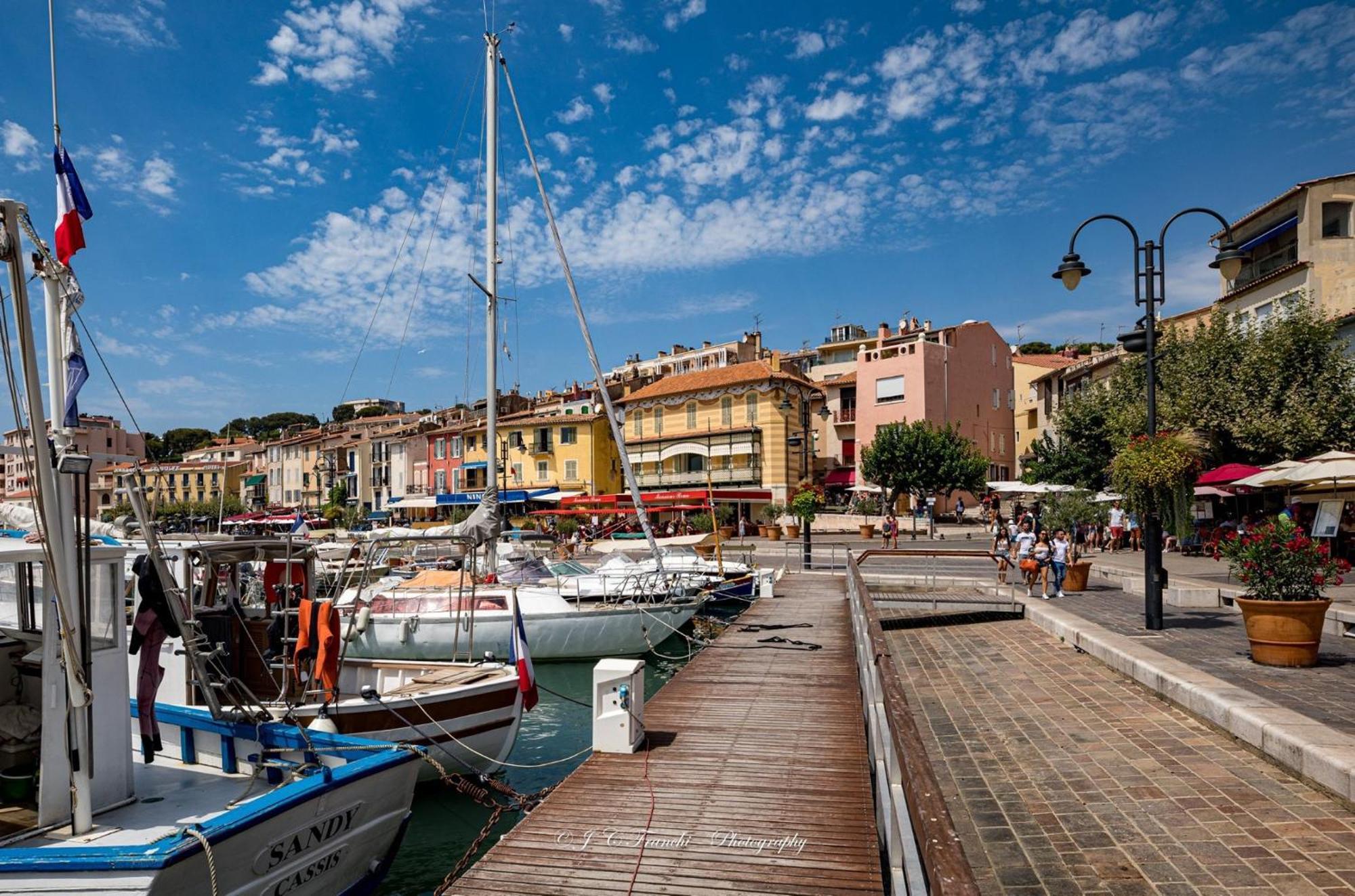 La Maison De Doms Avec Jacuzzi Et Vue Mer Cassis Exterior foto